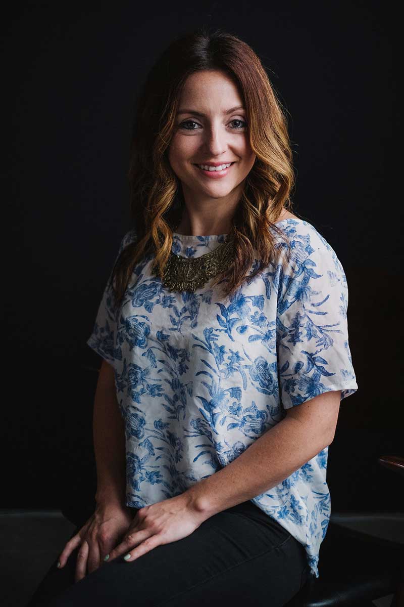 WEBSITE ELLE TEAM LAUREN HEADSHOT 2020