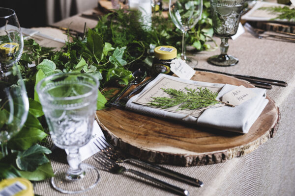 cottage chic place setting scaled