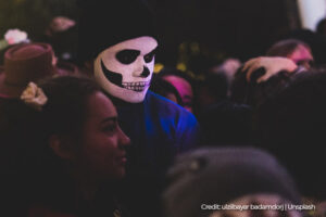 Planning the Perfect Outdoor Halloween Celebration: A Step by Step Guide